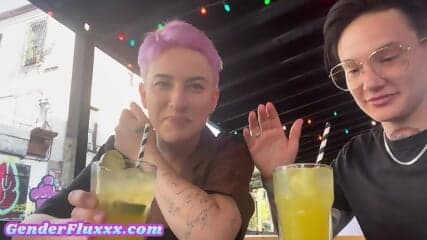 Amateur inked queer fingers dykes pussy in homemade lez sex