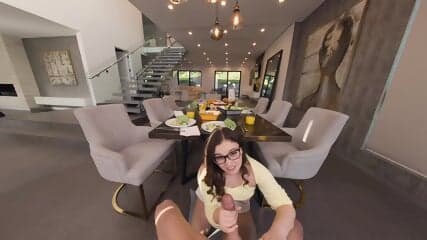 [D2Â®D] F@m1ly $ecÂ®et$ (Le@n@ L0v1ng$)