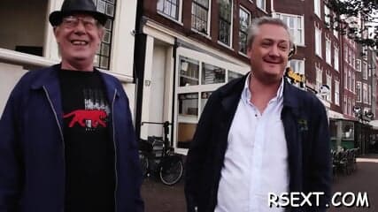 Foxy beauty Nikki with curvy tits getting stuffed