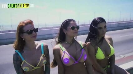 Naked Famous Influencers In Natal: Breasts On Display In Brazil's Hottest Buggy