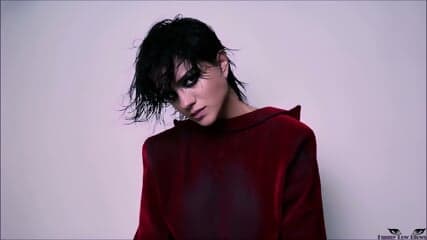 Supergirl Sasha Calle BALLBUSTING soldier got kick in the balls, The Flash