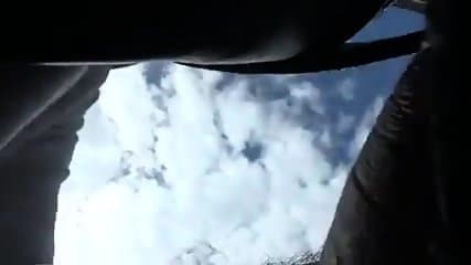 Upskirt 2 SchulmÃÂ¤dchen in Minirock