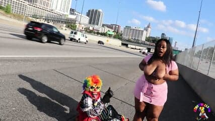 Gibby-Fucks-Juicy-Tee-on-ATL-Highway