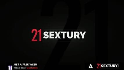 21 SEXTURY - Best Kissing COMPILATION With Gorgeous Babes!