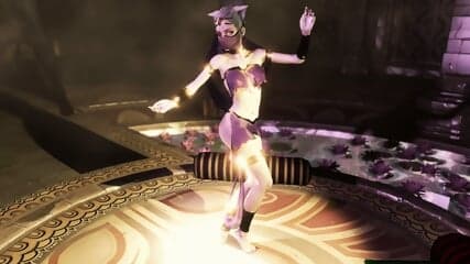 Exotic Ñatgirl concubine belly dances barefoot in egyptian oasis temple