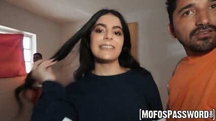 Construction crews throated and gangbanged babe Angel Gostosa