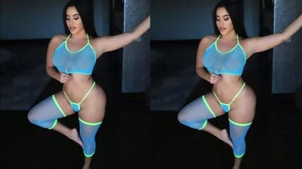 Pamela Rios - Mommy Teaches Me How To Ejaculate Part 3