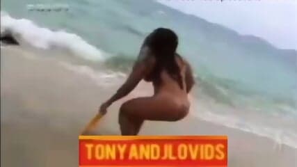 Viviane AraÃºjo nude full 2