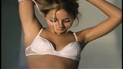 Jordan Capri debutante