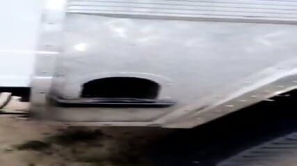 Bhabhi fucking inside truck