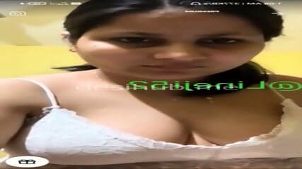 Insta Influencer Ritika Sharma Nude Dance Jiggling Her Big Boobs with Sexy Face