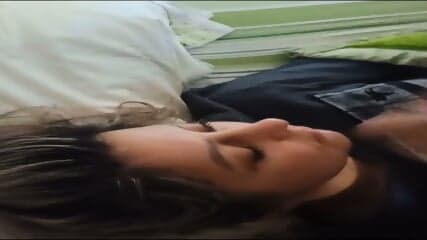 gozando muita porra na cara da lisi putinha