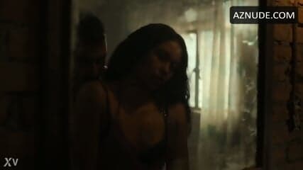 LATINA BATHROOM QUICKIE 1