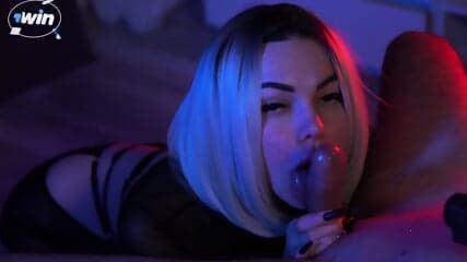 Tounge tied Platinum blonde Amateur Offers Homemade Man meat Gargling And Hj Fun