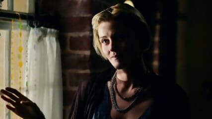 Louise Lombard as Emma - After the Rain (1999)