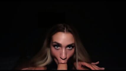 Luxury Mur Stepmom in the Middle of the Night Sharing a Bed with