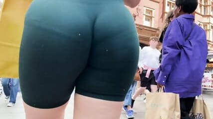 candid green shorts vpl 1