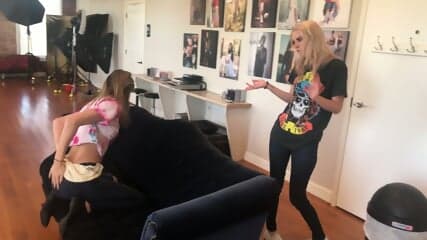 Wedgie Girls - London Atomic Wedgie