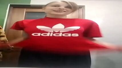 Slut Tamara shows herself naked in the bathroom