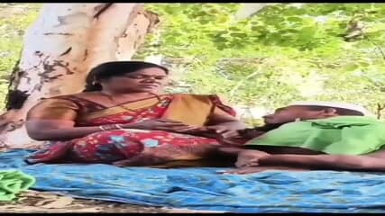 Paid randi in saree viral outdoor sex with short guy