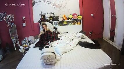 special candid sleeping perfect bare feet closeup scenes Bedroom camera at Gella Winston Wolfe reallifecam apartment at V from 12 h 02 min to 17 h 42 min needitat