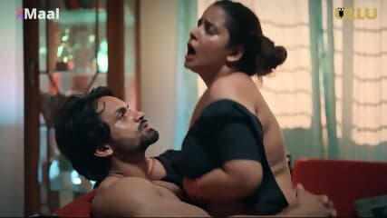 Besharam bhabhi ne devar ki shadi ke pehle liya devar ka bada land ka maja.  Ullu indian web series. Besharam Episode 6.