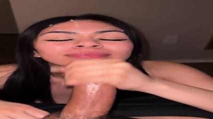 Latina Mami Gives The Best Head In The Game