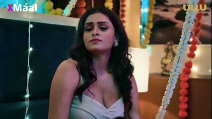 Uncle ne mummy ko suhagrat main bra kholke choda. Mummy ke gand main ghusaya apna land. Ullu indian web series, Rajshot