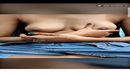 Stripchat cute girl boobs show ( Tg id phoneinh )