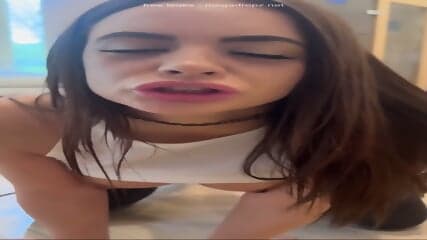 Allison Parker Penetrated By Her New Toy