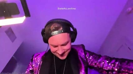 onlyfans.26.01.13.thedandangler.the.dan.dangler.gets.fucked.by.a.dj.while.wearing.headphone.xxx xhke