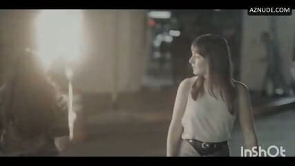 CELEBRITY MOM & SON SEX SCENES