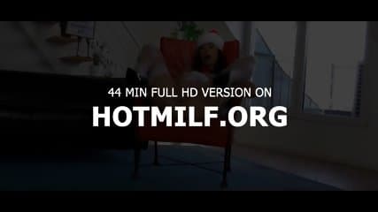 English mama on Christmas horny for a good fucking