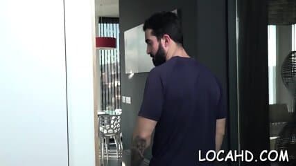 Sensational beauty Liz Rainbow getting face fucked