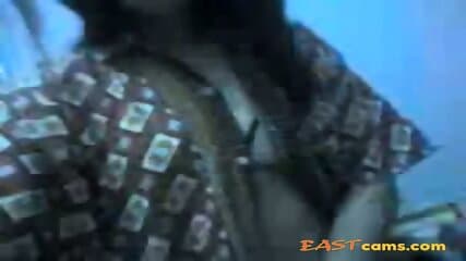 indonesia- anak sma pamer tubuh