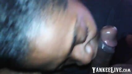 Facial & bust a fat nut on her lips & she sucks the rest out