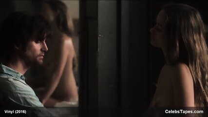 Olivia Wilde exposing naked body