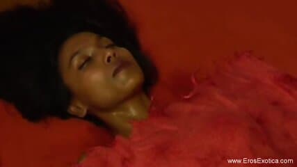 Intimate Love Making of Indian Lovers Arousement Massage