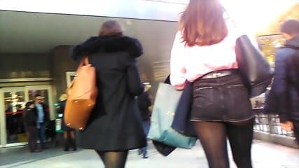 cÃ¡ndido culito en minifalda