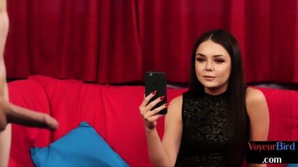 CFNM voyeur babe seducing male wanker while he wanks on her